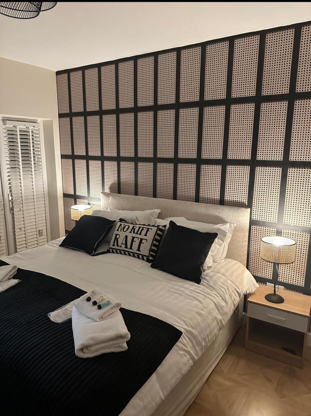 Bed & Breakfast The Mayfair & Family 2*